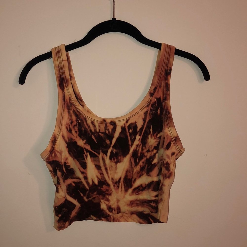 Bleached Tank